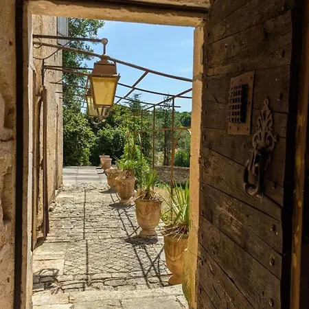 Prieure Du Xveme Restaure, Jardin Clos De 2000 M², Piscine, Cheminee, Wifi Fibre, Proche Eglise - Fr-1-653-219 * Beaulieu-sur-Sonnette