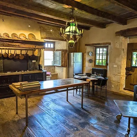 Prieure Du Xveme Restaure, Jardin Clos De 2000 M², Piscine, Cheminee, Wifi Fibre, Proche Eglise - Fr-1-653-219 Semesterbostad Beaulieu-sur-Sonnette