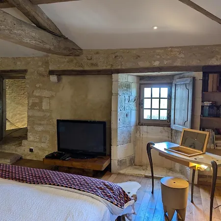 منزل ريفي Prieure Du Xveme Restaure, Jardin Clos De 2000 M², Piscine, Cheminee, Wifi Fibre, Proche Eglise - Fr-1-653-219 *