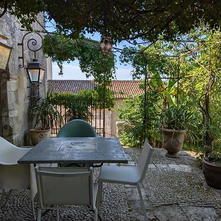 Prieure Du Xveme Restaure, Jardin Clos De 2000 M², Piscine, Cheminee, Wifi Fibre, Proche Eglise - Fr-1-653-219 * Beaulieu-sur-Sonnette