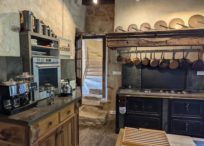 Prieure Du Xveme Restaure, Jardin Clos De 2000 M², Piscine, Cheminee, Wifi Fibre, Proche Eglise - Fr-1-653-219 Ferienhaus *